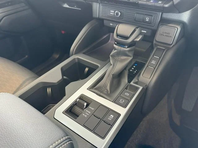 0206487a30260827w002-56